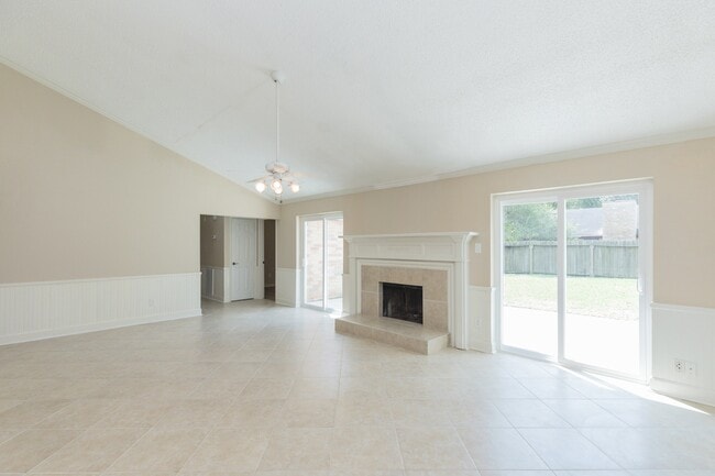 Building Photo - 4106 Kitchen Hill Ln