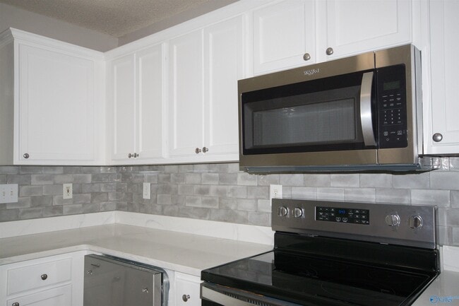 Building Photo - 109 Sandy Hollow Dr NW