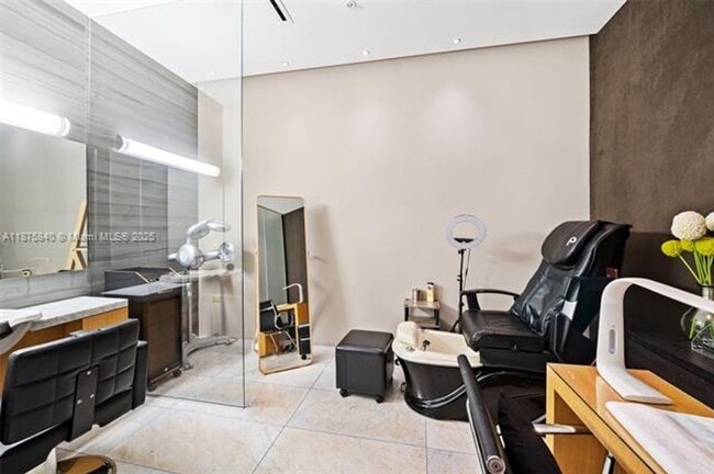 Building Photo - 88 SW 7th St