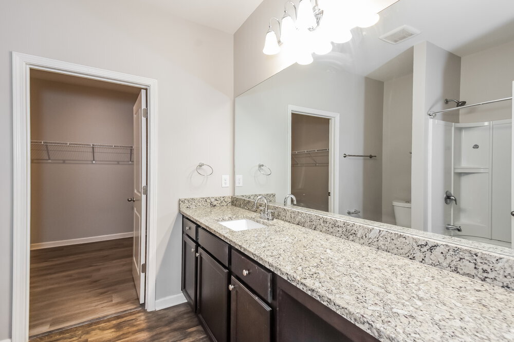 Building Photo - 13 Easy Goer Ct