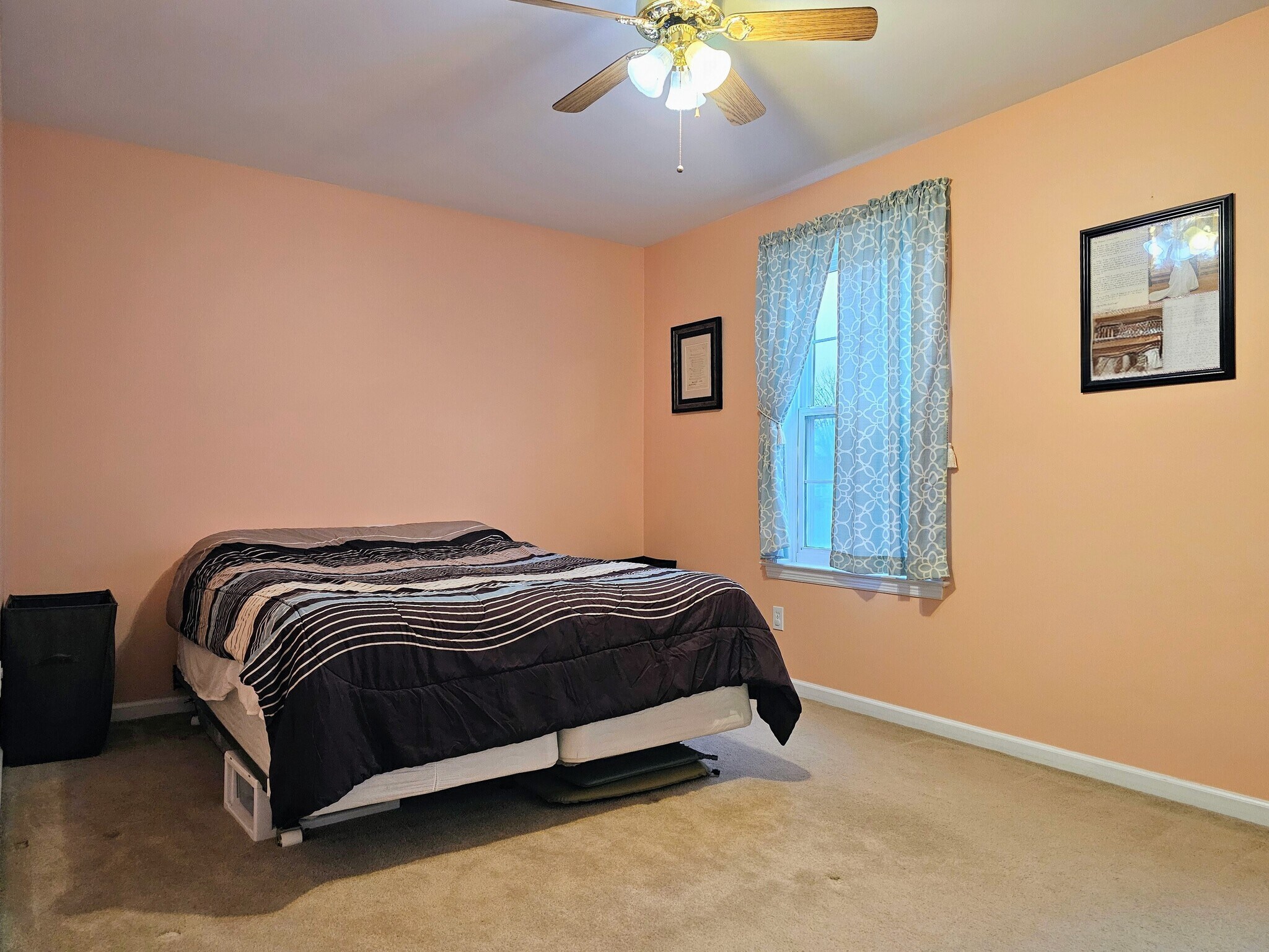 Building Photo - 71 Laurel Dr