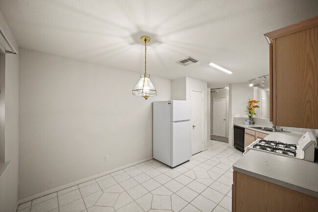 Building Photo - 19322 Cactus Rose Dr