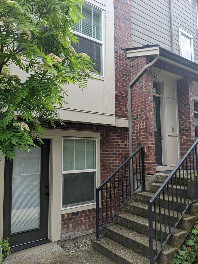 Building Photo - Brownstone at Issaquah Highlands for Rent