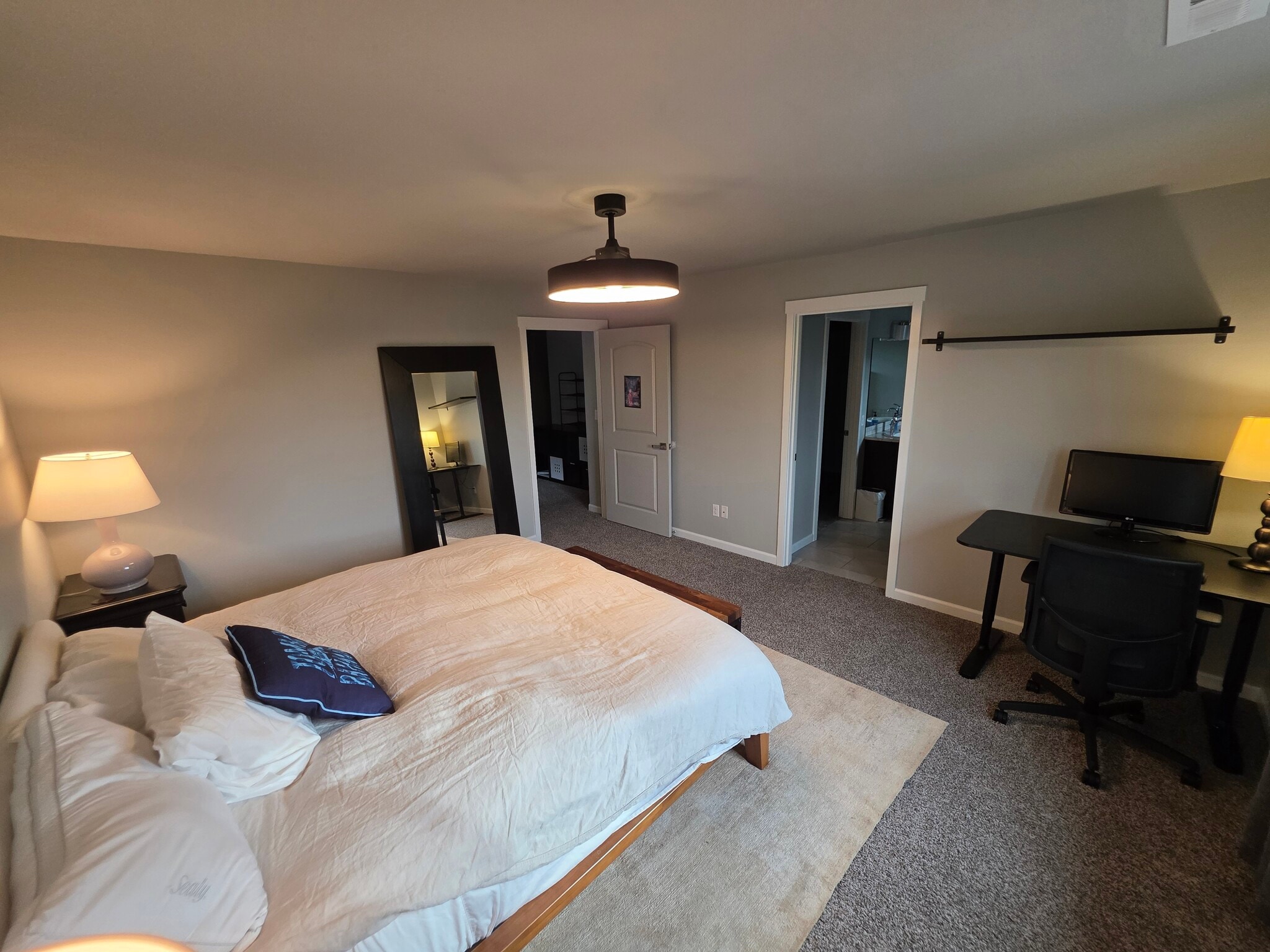 Building Photo - 10721 NE 109th St