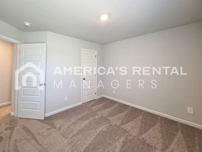 Building Photo - New Construction! Spacious Dual Level Townhome with Attached Garage for Rent in Decatur, AL! DEPO...