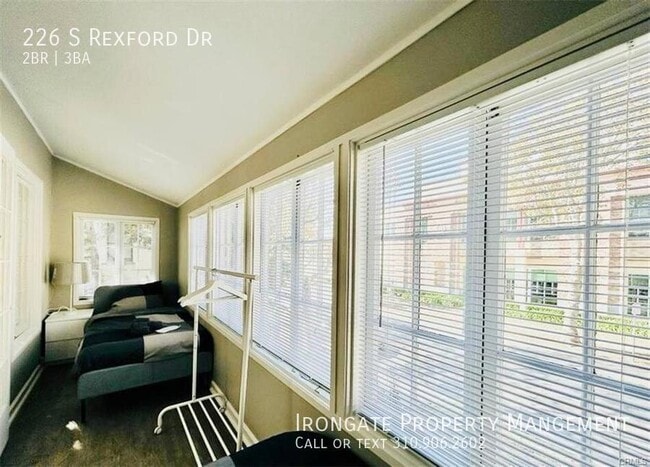 Building Photo - 226 Rexford Dr