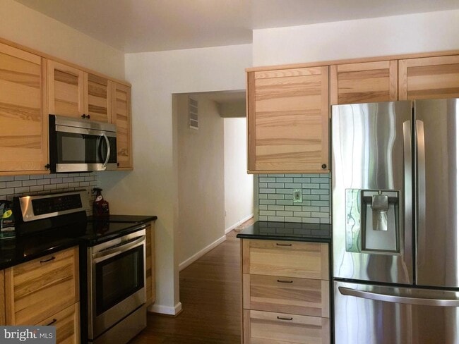 Building Photo - 7438 Chummley Ct