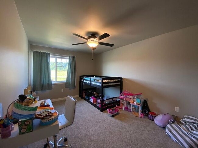 Building Photo - $2,600 | 4 Bedroom, 3.5 Bathroom House | Pets Negotiable | Available for a January 1st, 2026 Move...