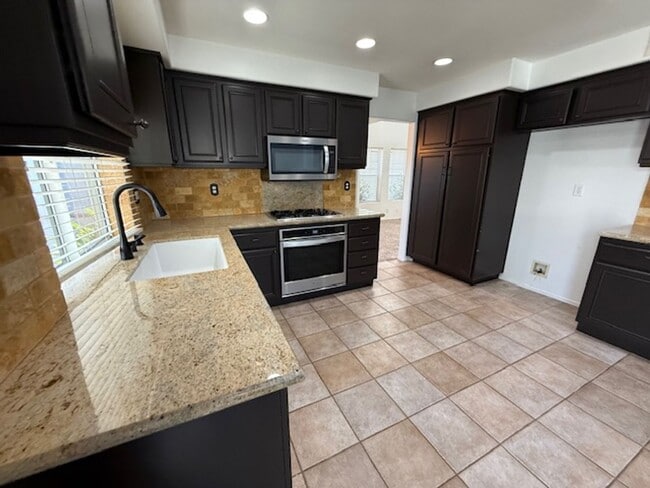 Building Photo - Welcome to Wagon Wheel – 4 Bed + Office | ...