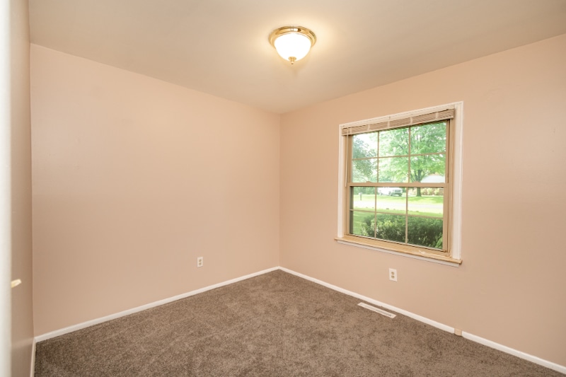 Building Photo - 1239 Ashover Dr