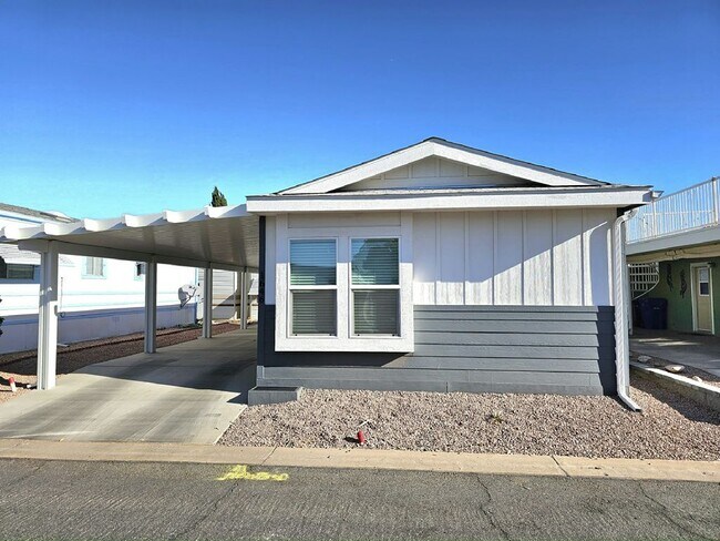 Primary Photo - 8870 E Baseline Rd