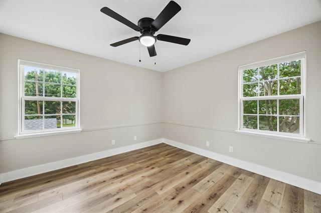 Building Photo - 8635 Strathmore Dr