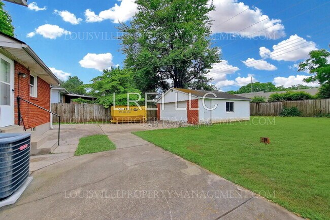 Building Photo - 4007 Blossomwood Dr
