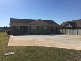 Building Photo - 26074 Capshaw Rd