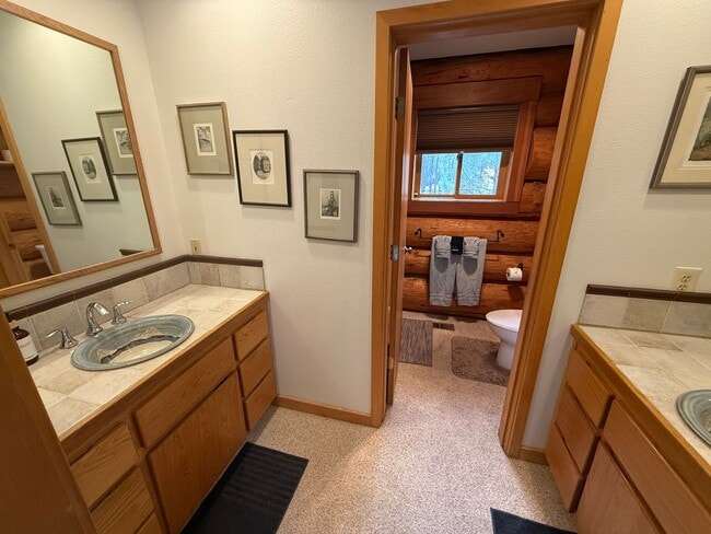 Building Photo - 55303 Velvet Ct