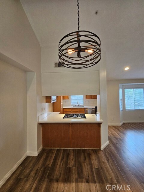 Building Photo - 1345 W Hillandale Ave