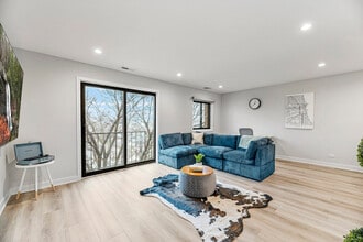 Building Photo - 2335 W Touhy Ave