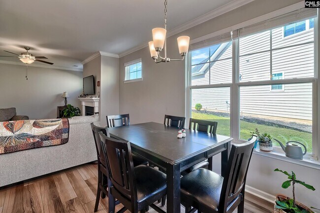 Building Photo - 453 Durwin Wy