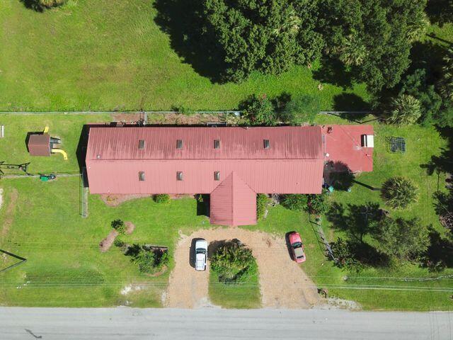 Building Photo - 704 SW 6th St