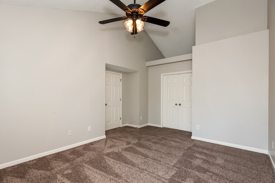 Building Photo - 5832 Mahogany Pl SW