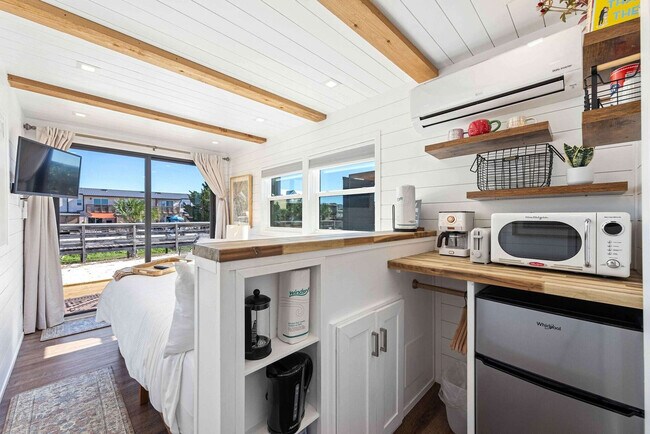 Building Photo - 316 Bream Ave