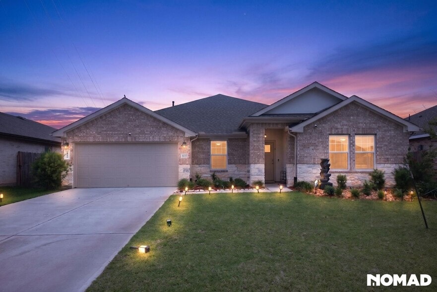 Building Photo - 1127 Rivertrace Ct