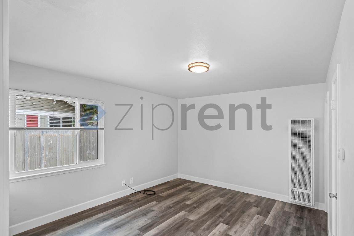 Building Photo - 120 Asbury St