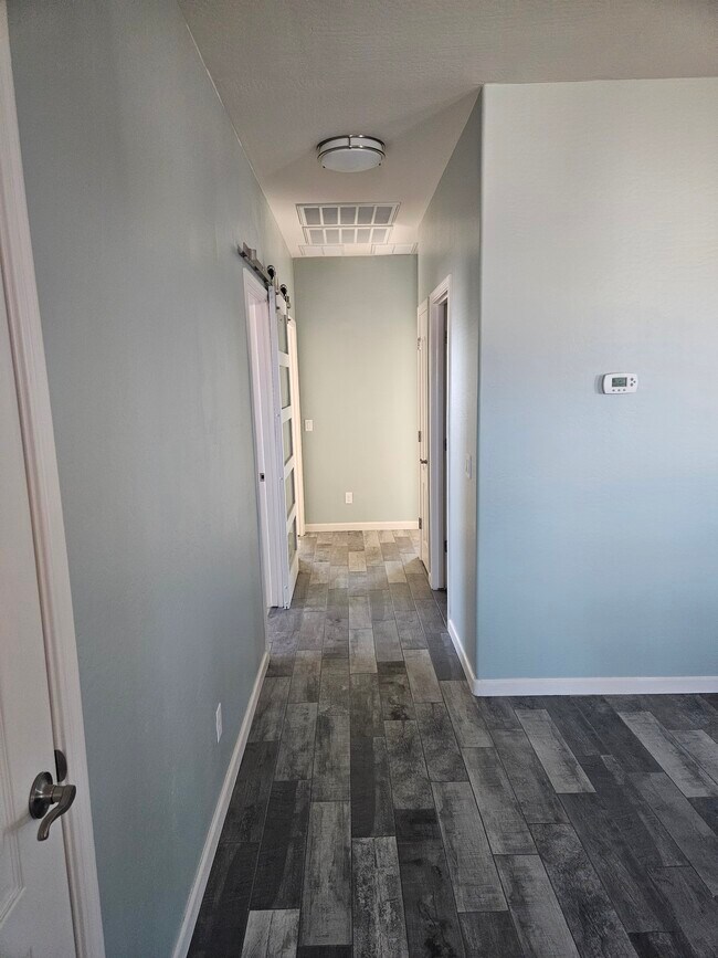 Building Photo - 20466 W Legend Trail