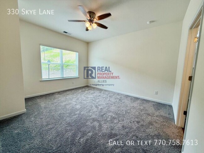 Building Photo - 330 Skye Ln