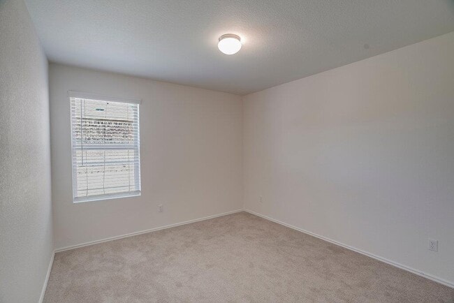 Building Photo - 3200 Windy Vane Dr