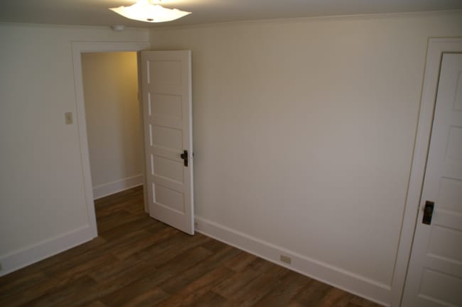 Building Photo - 617 Hepburn St