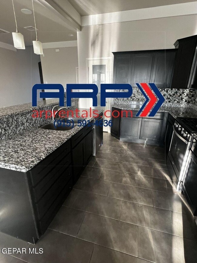 Building Photo - 3720 Loma Jacinto