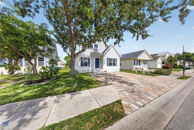 Building Photo - 250 Leawood Cir