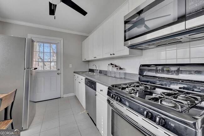 Building Photo - 1040 Herndon St NW