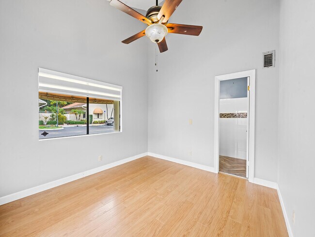 Building Photo - 3344 NW 103rd Ave