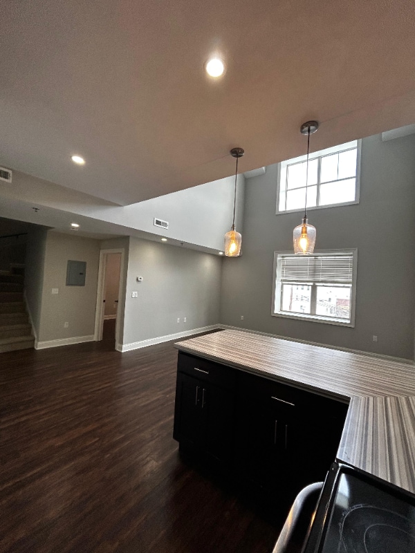 Building Photo - 970 Ridge Ave