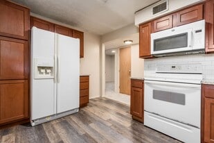 Building Photo - 100 Chittenden Ave