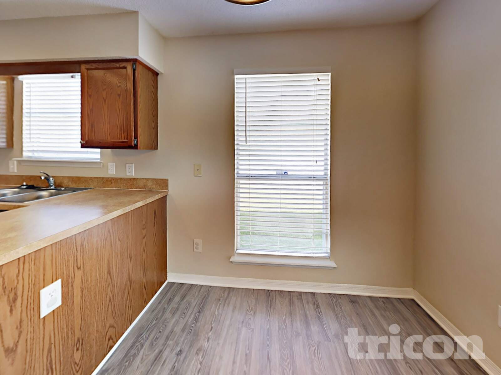 Building Photo - 6747 Long Meadow Cir S