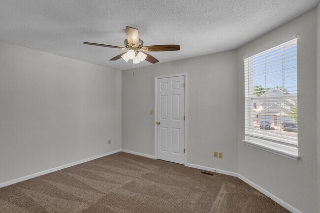 Building Photo - 4302-4304 Cheryl Ct.