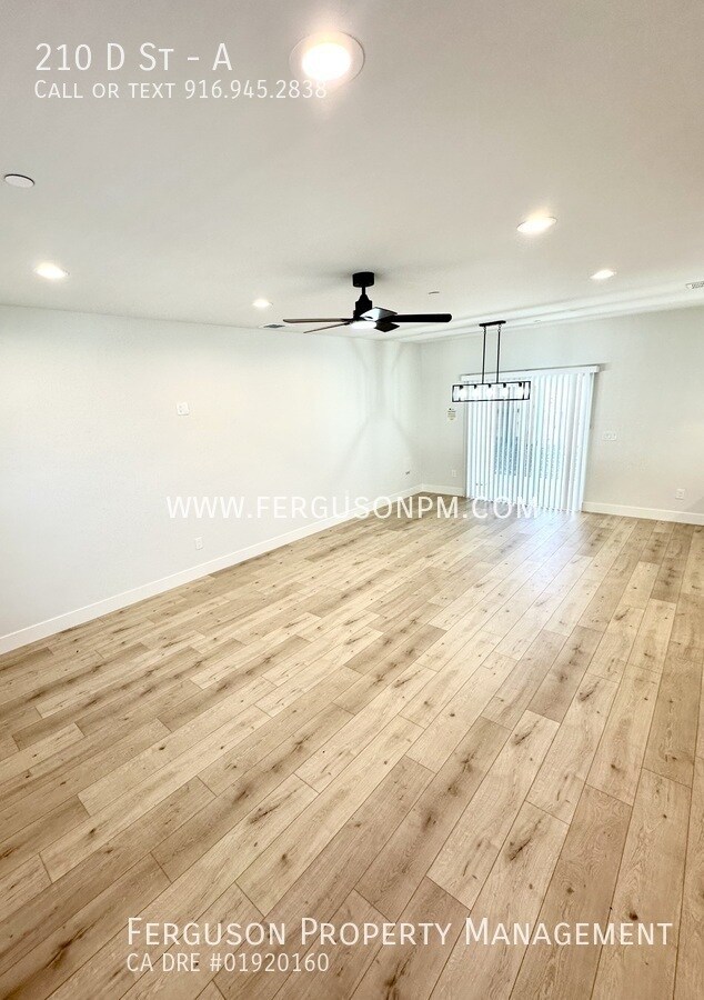 Building Photo - 210 D St