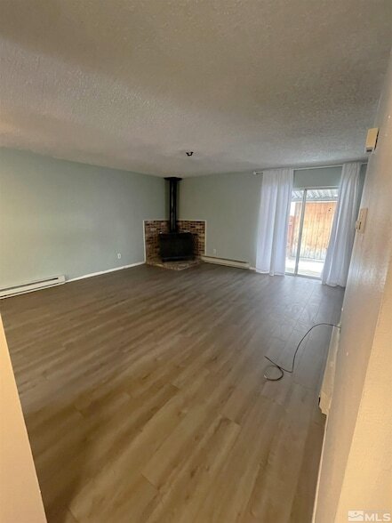 Building Photo - 162 Smithridge Park