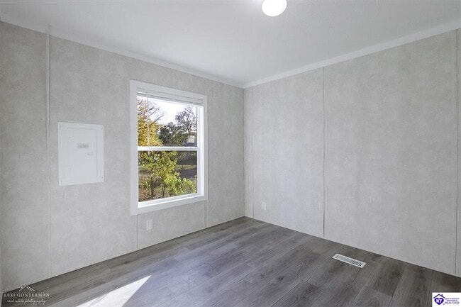 Building Photo - 105 Hastings Dr