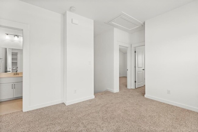 Building Photo - 108 Hartson Dr