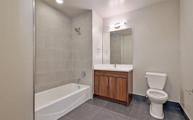 Building Photo - 100 Marshall St