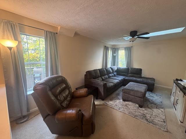 Building Photo - "Spacious 4-Bedroom Haven with 3 Full Bath...