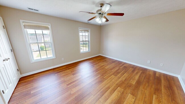 Building Photo - 4 Bedroom Gem Less Than 30 Minutes from Fort Bragg!