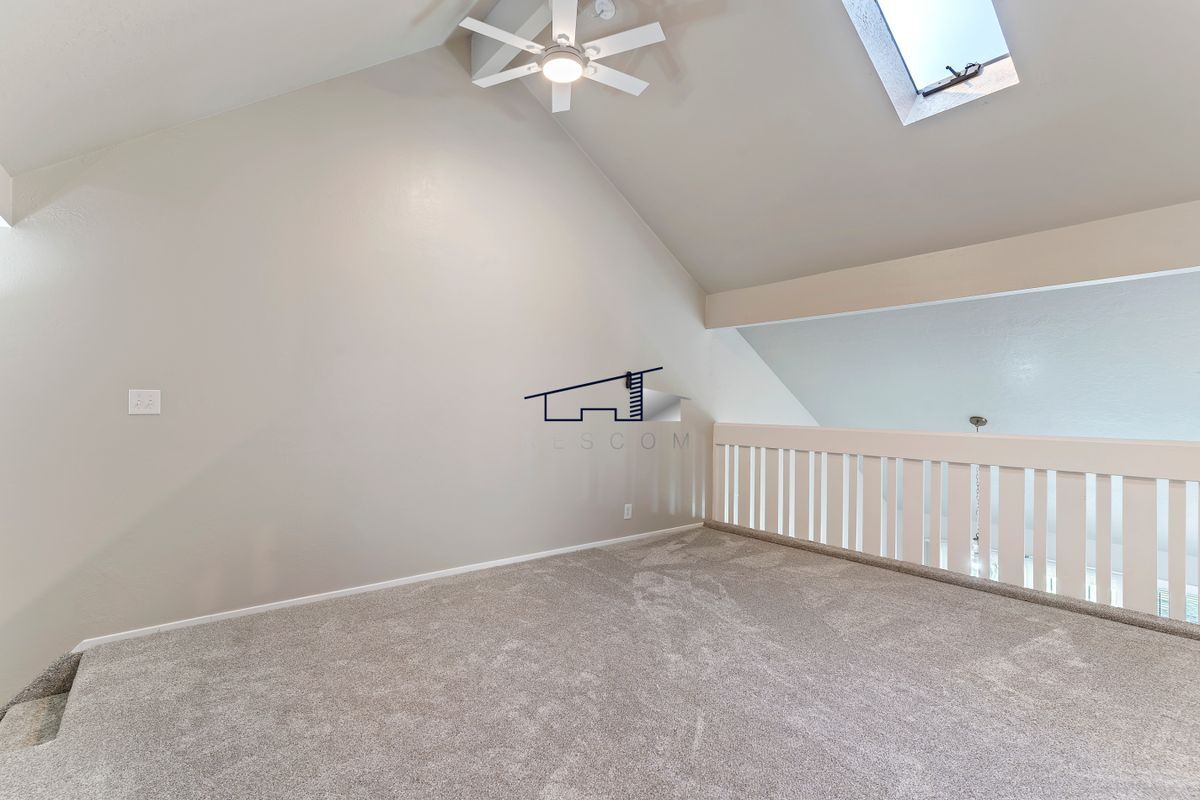 Building Photo - 26 White Barn Dr