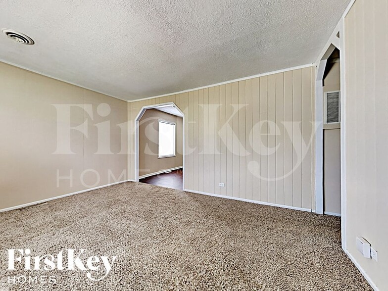 Building Photo - 3507 Susan Ln