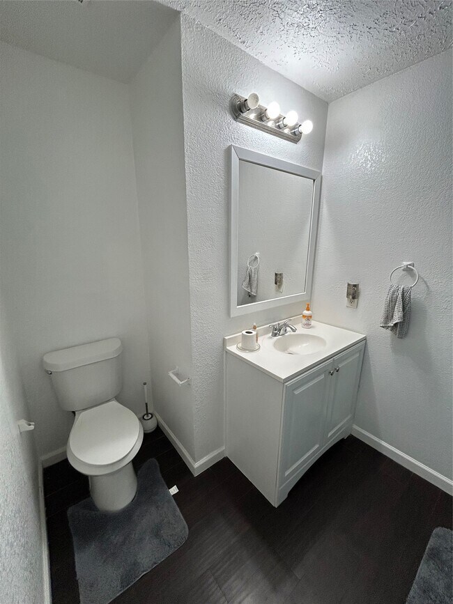 Building Photo - 11127 Sageview Dr