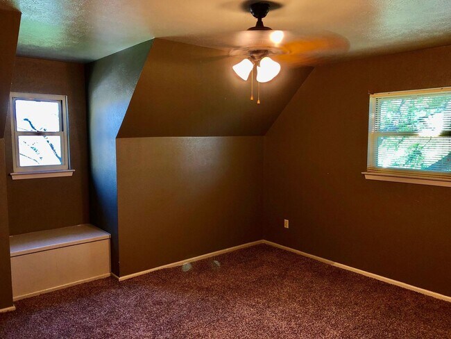 Building Photo - Private Lakefront Access, Peaceful neighborhood, Quick Access to I-820